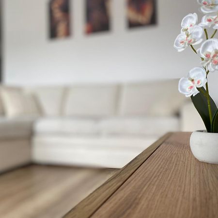 Go2Nati Apartament กดัญสก์ ภายนอก รูปภาพ